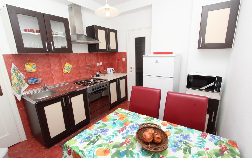 Apartment Dina Rovinj Exterior photo