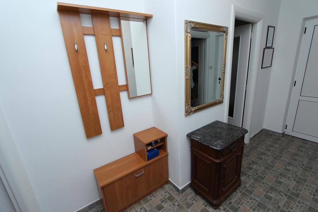 Apartment Dina Rovinj Exterior photo