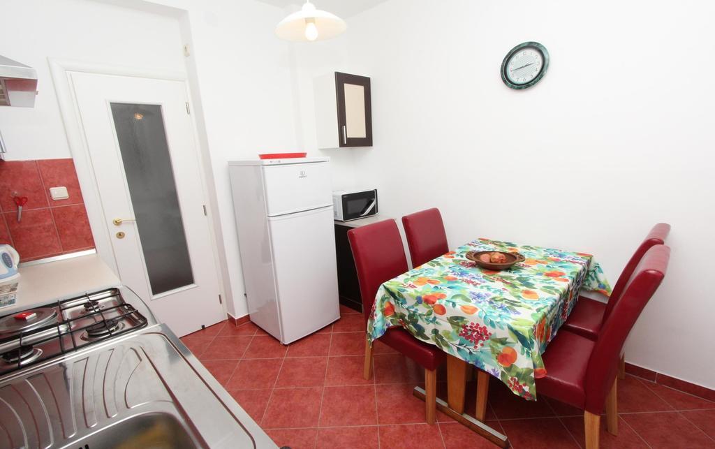 Apartment Dina Rovinj Exterior photo